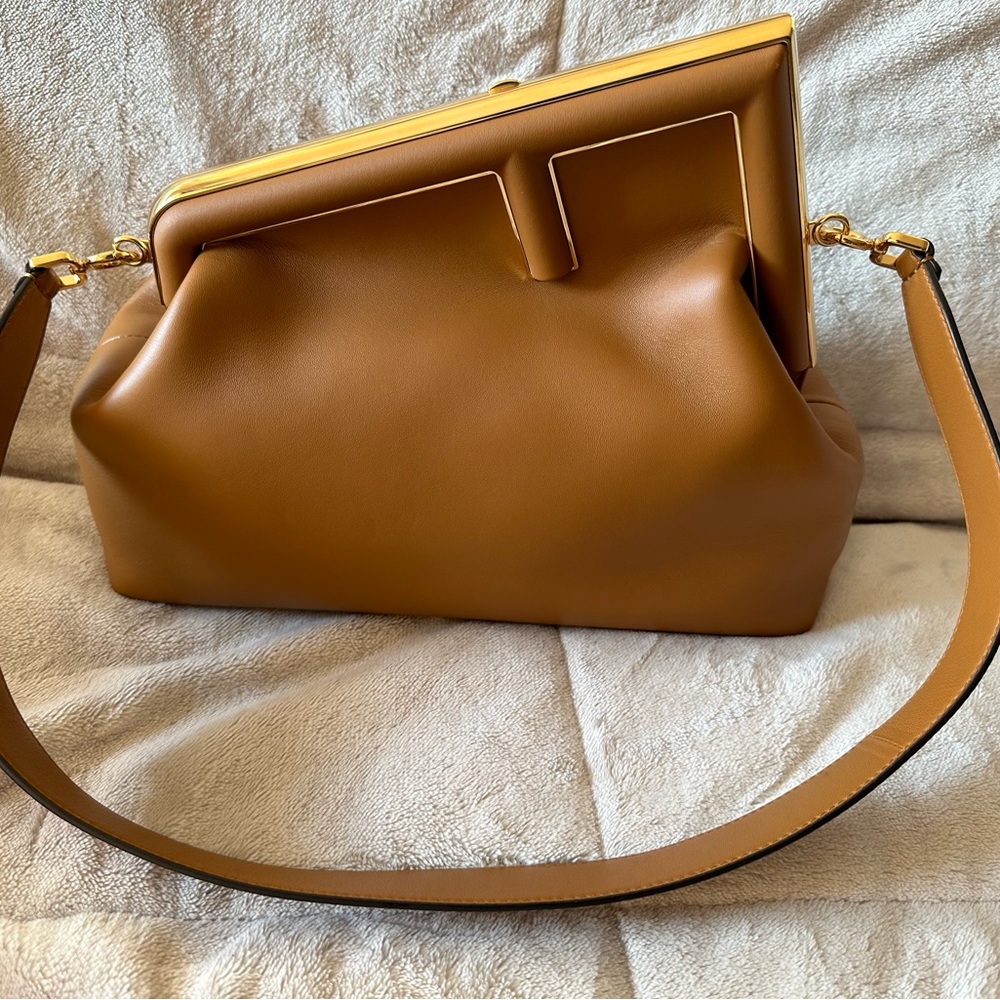💯 Authentic Medium Fendi First bag